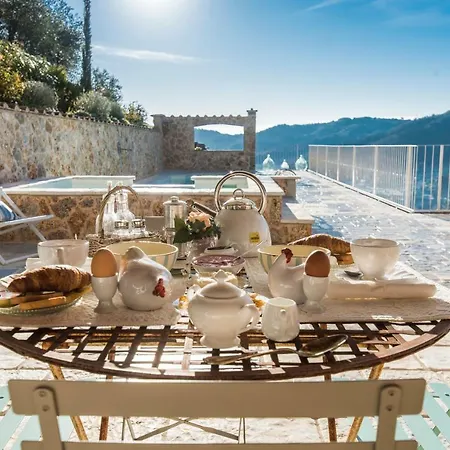 빌라 Charming In The Hills, Private Pool, Sea View, Dream Panorama 카마이오레